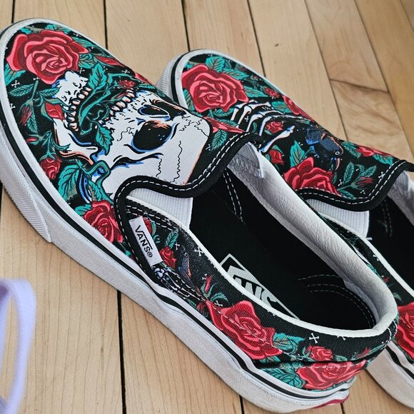 Vans - Picture 1 of 1